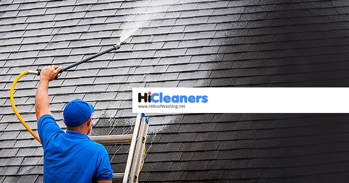 Roof Washing in Dracut, Massachusetts from HiCleaners